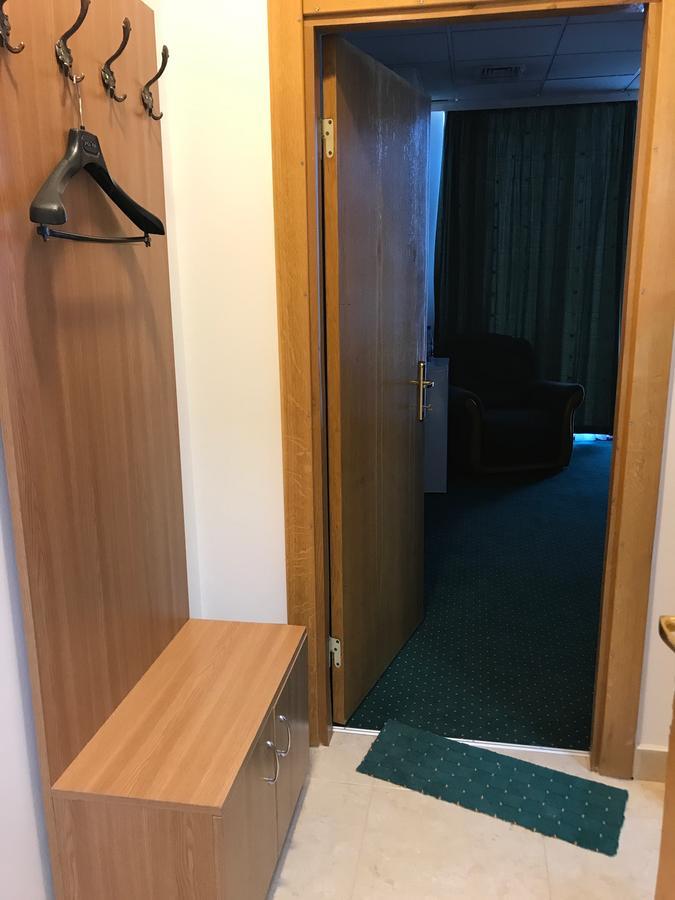 Apartament In Regim Hotelier บาเคา ภายนอก รูปภาพ
