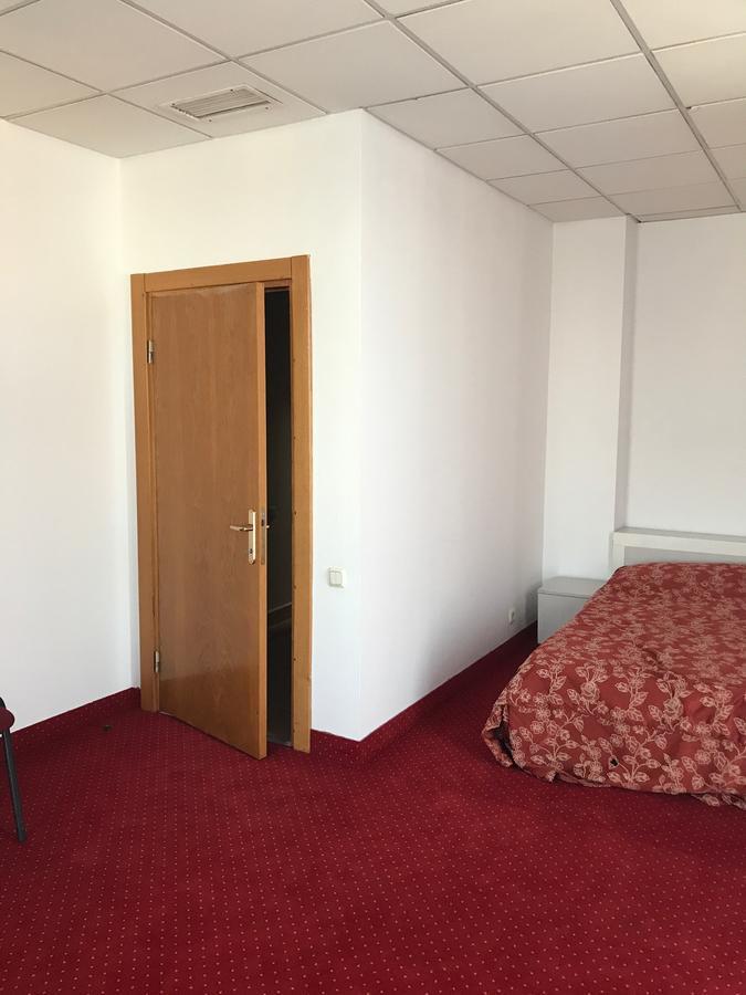 Apartament In Regim Hotelier บาเคา ภายนอก รูปภาพ