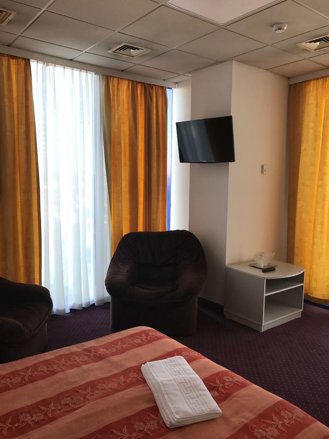 Apartament In Regim Hotelier บาเคา ภายนอก รูปภาพ