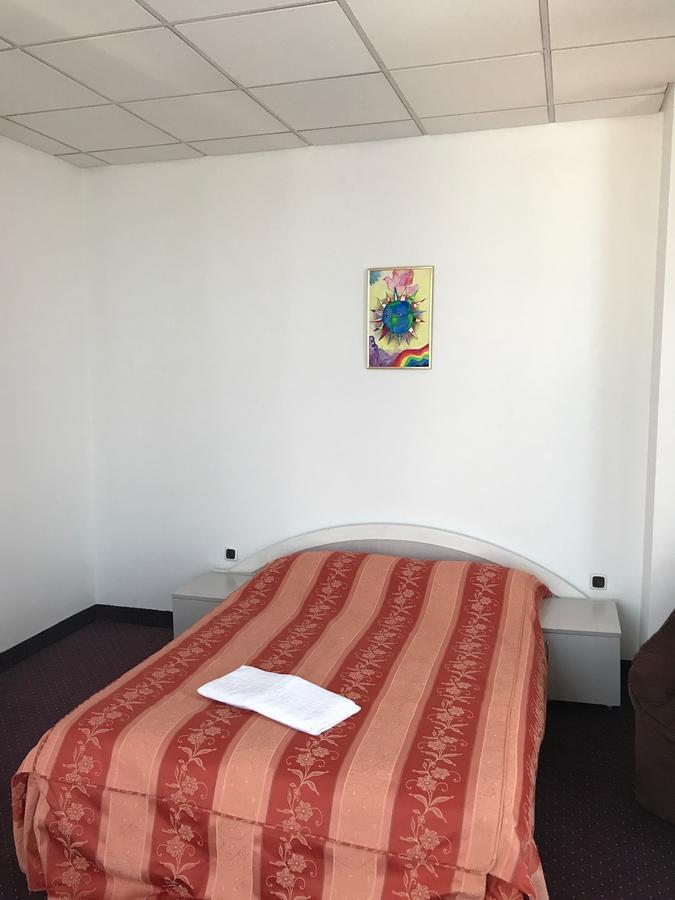 Apartament In Regim Hotelier บาเคา ภายนอก รูปภาพ